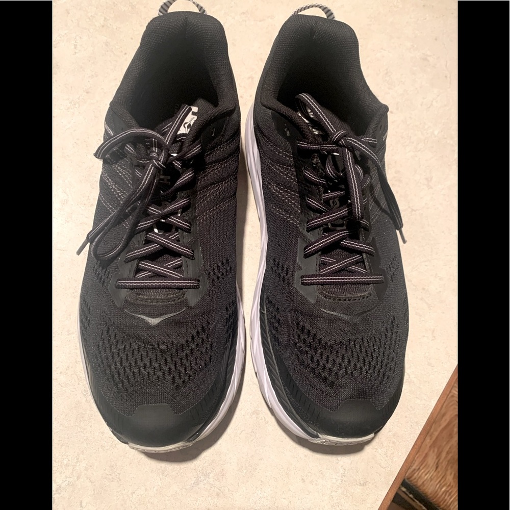 Hoka Clifton 6 women’s shoe